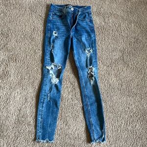 Women’s distressed jeans